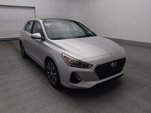 Used 2018 Hyundai Elantra GT w/ Tech Package 03 FWD image 13