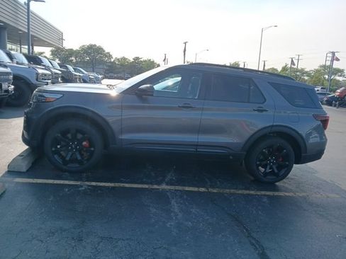 Certified 2022 Ford Explorer ST w/ Equipment Group 401A AWD/4WD image 11