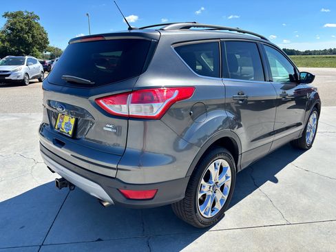 Used 2016 Ford Escape SE w/ Equipment Group 201A image 4