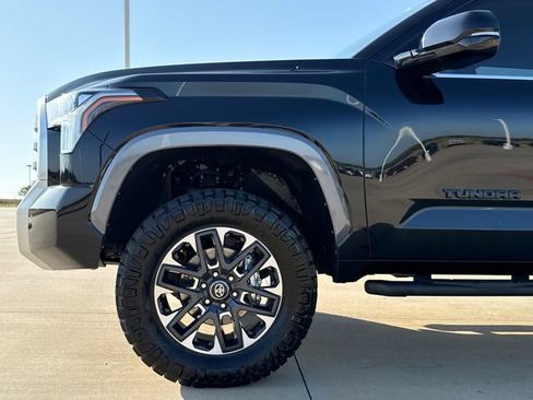 Used 2024 Toyota Tundra Limited AWD/4WD image 5