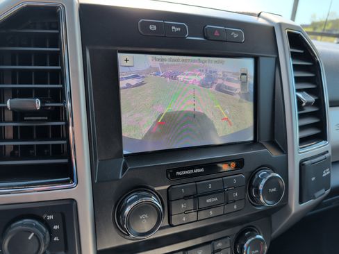 Used 2019 Ford F350 Lariat w/ Lariat Ultimate Package AWD/4WD image 39