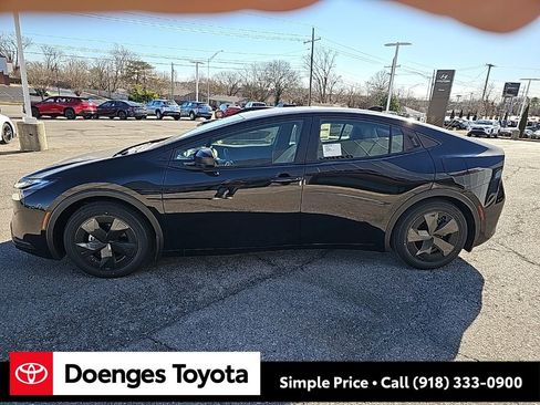 New 2026 Toyota Prius LE image 8