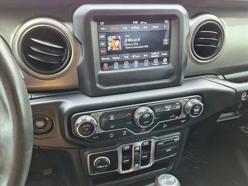 Used 2019 Jeep Wrangler Unlimited Sport S AWD/4WD image 13
