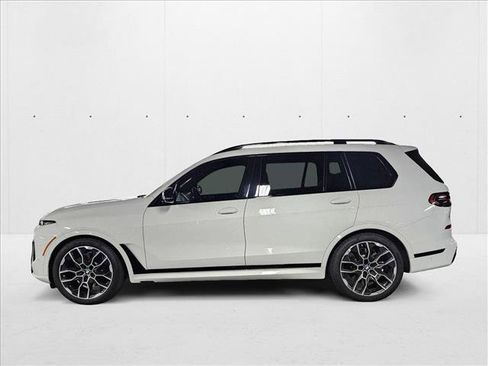New 2025 BMW X7 M60i w/ M Sport Professional Package image 8