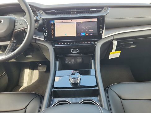 New 2026 Jeep Grand Cherokee Limited image 11