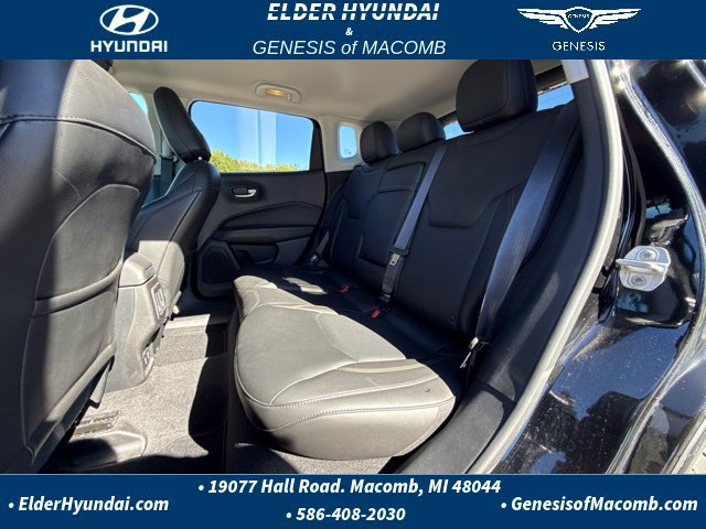Used 2018 Jeep Compass Limited w/ Navigation Group AWD/4WD image 23
