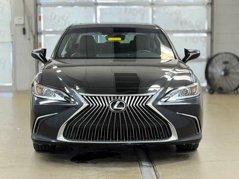 Used 2019 Lexus ES 350 w/ Accessory Package 2 FWD image 2