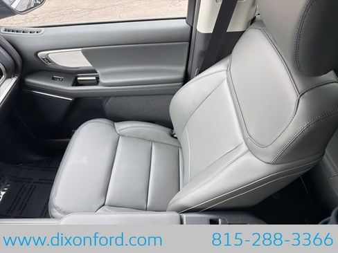 New 2026 Ford Expedition Active image 21