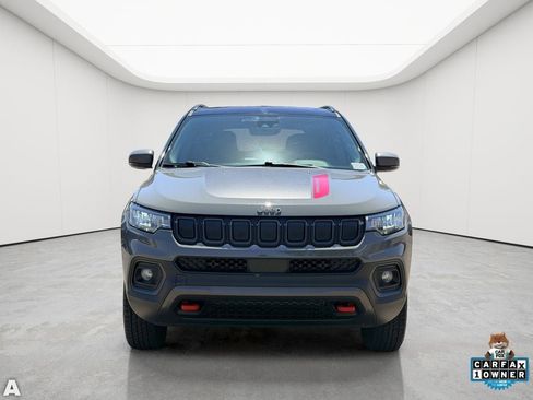 Certified 2022 Jeep Compass Trailhawk w/ Trailhawk Convenience Group AWD/4WD image 9