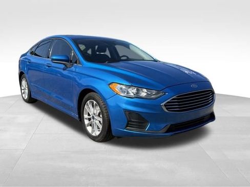 Used 2019 Ford Fusion SE FWD image 1