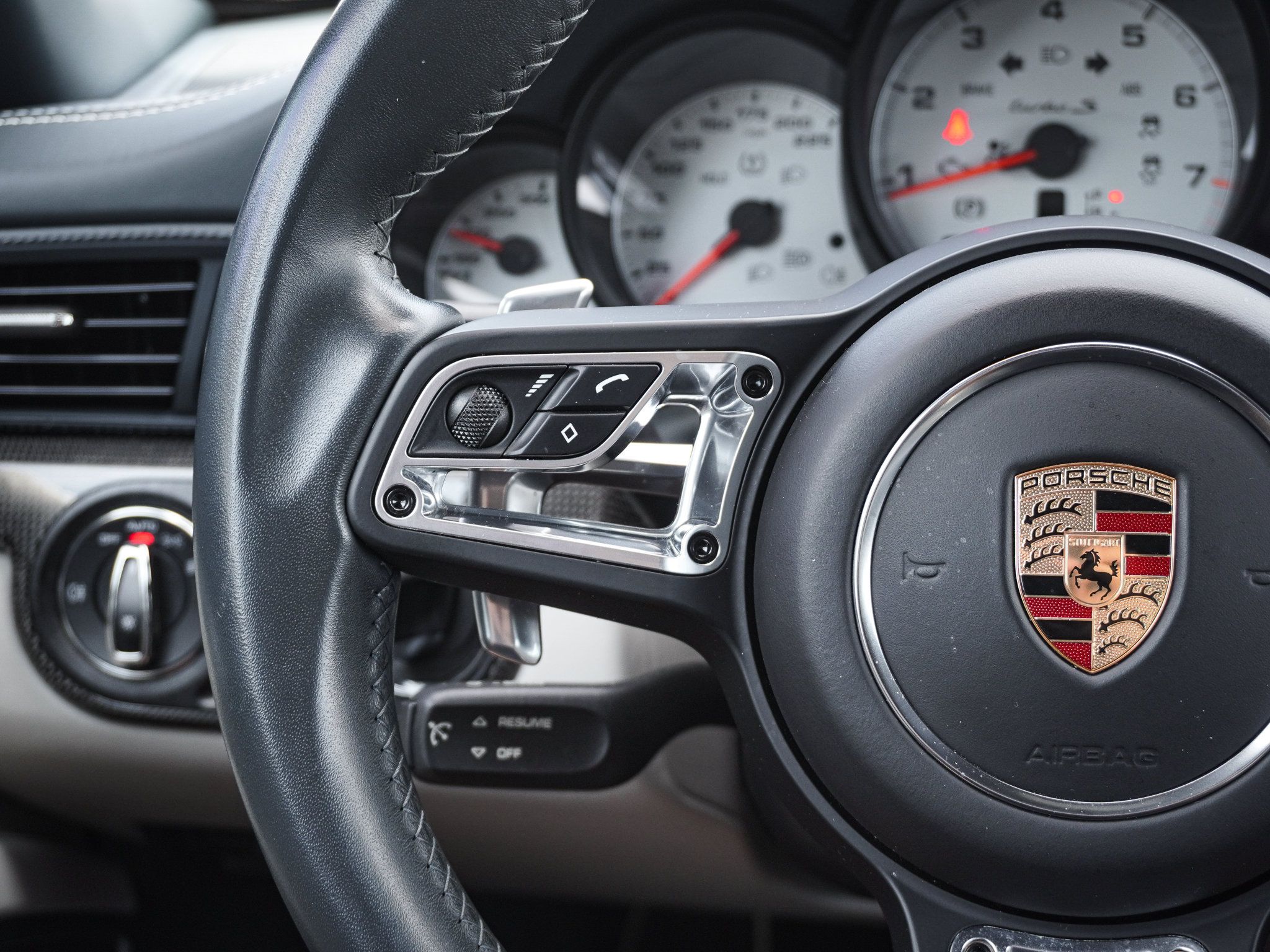 Used 2019 Porsche 911 Turbo S AWD/4WD image 18