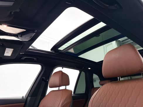 Used 2021 BMW X5 M50i w/ Executive Package AWD/4WD image 3