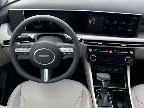 New 2026 Hyundai Tucson SEL image 17