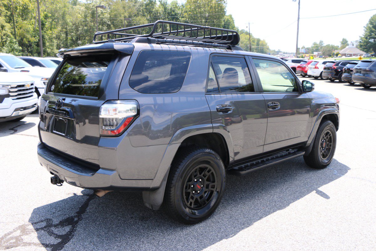 Used 2021 Toyota 4Runner Venture w/ Moonroof Package AWD/4WD image 8