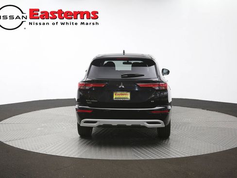 Used 2024 Mitsubishi Outlander AWD image 36