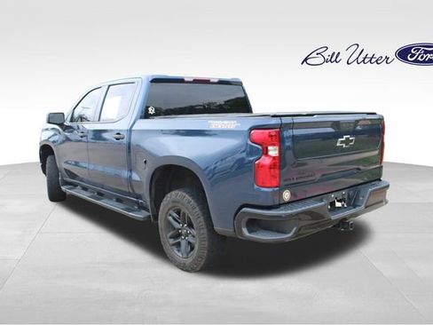 Used 2022 Chevrolet Silverado 1500 Custom Trail Boss w/ LPO, Dark Essentials Package image 7