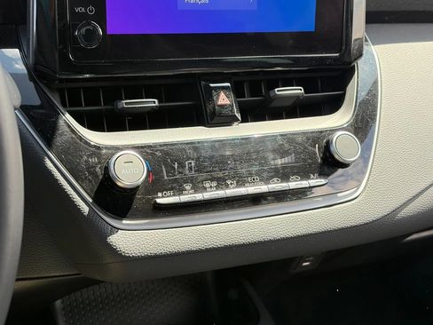 Used 2026 Toyota Corolla SE w/ Carpet Mat Package (TMS) FWD image 9