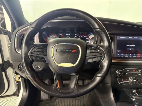 Used 2018 Dodge Charger SXT Plus w/ Blacktop Package RWD image 15
