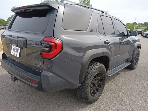 Used 2025 Toyota 4Runner TRD Off-Road Premium AWD/4WD image 3