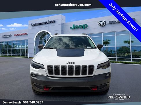 Used 2019 Jeep Cherokee Trailhawk AWD/4WD image 2
