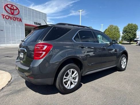 Used 2017 Chevrolet Equinox LT w/ Convenience Package AWD/4WD image 4