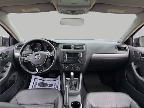 Used 2016 Volkswagen Jetta SE FWD image 16