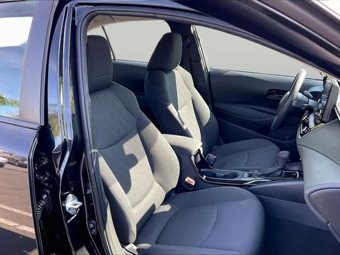 Used 2022 Toyota Corolla LE w/ Carpet Mat Package (TMS) image 8