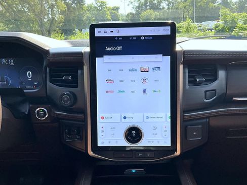 Used 2023 Ford Expedition King Ranch AWD/4WD image 15