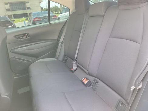 Used 2022 Toyota Corolla LE FWD image 16
