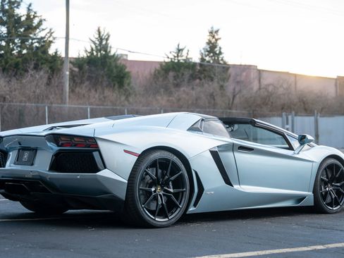 Used 2013 Lamborghini Aventador LP 700-4 image 25