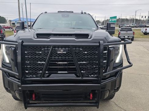 Used 2024 GMC Sierra 2500 AT4 w/ AT4 Premium Plus Package image 2