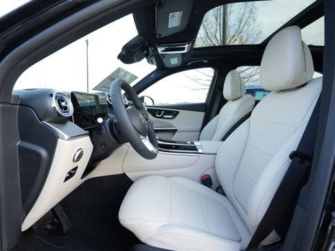 New 2026 Mercedes-Benz GLC 300 GLC 300 image 35