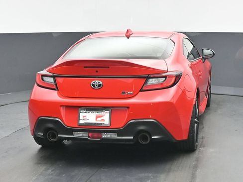 Used 2024 Toyota GR86 Premium RWD image 4