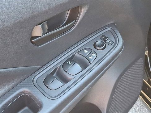 Used 2022 Nissan Versa S image 13