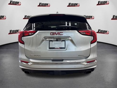 Used 2020 GMC Terrain Denali w/ Denali Premium Package AWD/4WD image 5