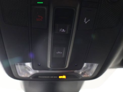 Used 2025 Audi Q3 2.0T Premium image 52