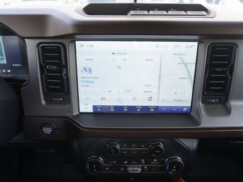 Used 2022 Ford Bronco Outer Banks image 14