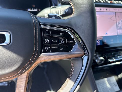 New 2025 Jeep Grand Cherokee L Summit image 28