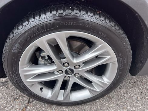 Used 2018 Lincoln MKC Reserve image 15