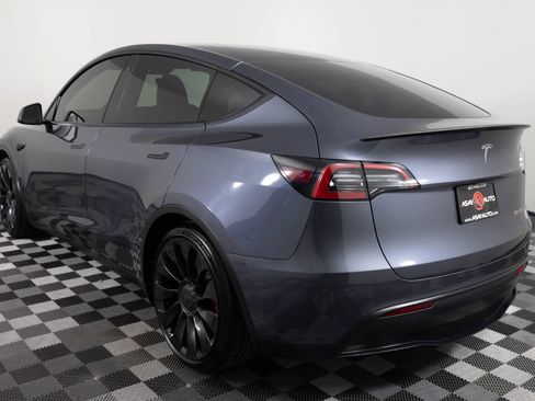 Used 2023 Tesla Model Y Long Range AWD/4WD image 5