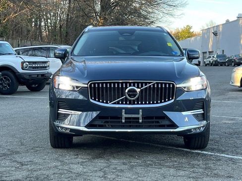 Used 2022 Volvo XC60 B6 Inscription w/ Advanced Package image 2