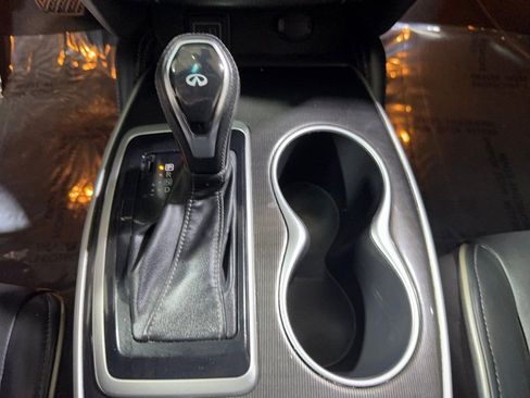 Used 2019 INFINITI QX60 Luxe w/ Essential Package image 33