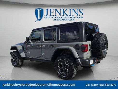 Used 2023 Jeep Wrangler Unlimited Rubicon 4xe w/ Steel Bumper Group AWD/4WD image 8