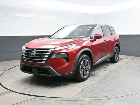 Used 2025 Nissan Rogue SV image 5