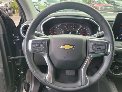 Used 2025 Chevrolet Blazer LT FWD image 26