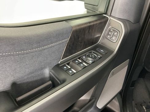 Used 2025 Ford F450 Lariat w/ FX4 Off-Road Package image 16