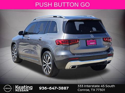 Used 2021 Mercedes-Benz GLB 250 w/ Premium Package image 5
