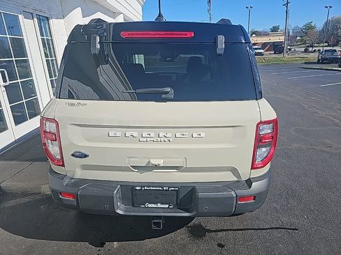 Used 2025 Ford Bronco Sport Badlands image 5