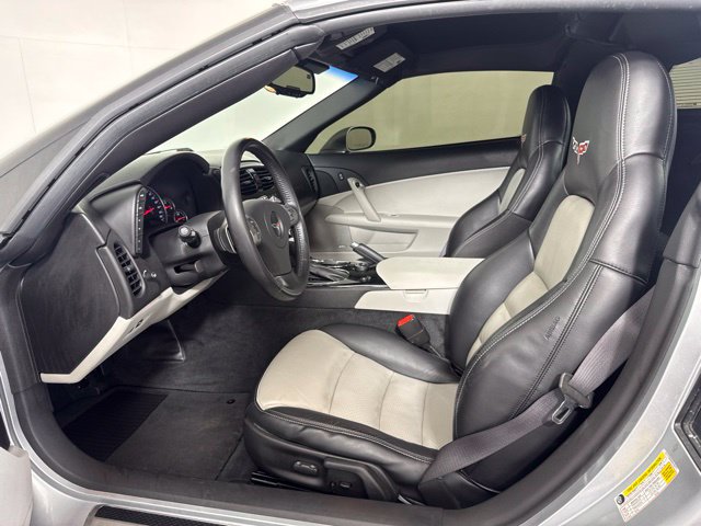 Used 2009 Chevrolet Corvette Coupe w/ Preferred Equipment Group RWD image 10