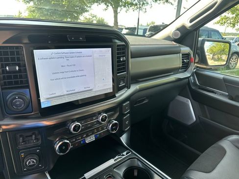 Used 2025 Ford F150 Raptor AWD/4WD image 28